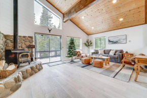 Updated Tahoe Donner Cabin with Golf Course Views! Truckee